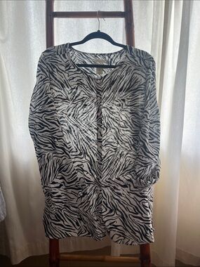 Cynthia Rowley Black & White Zebra-Print Long Sleeve top